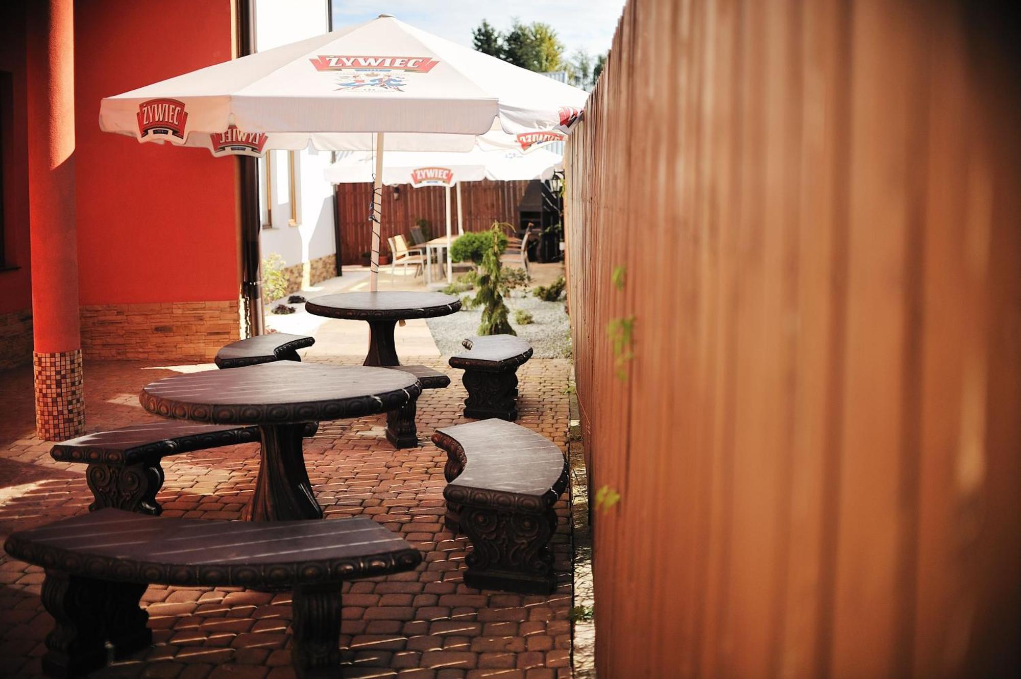 Hotel Restauracja Twist Krosno Buitenkant foto
