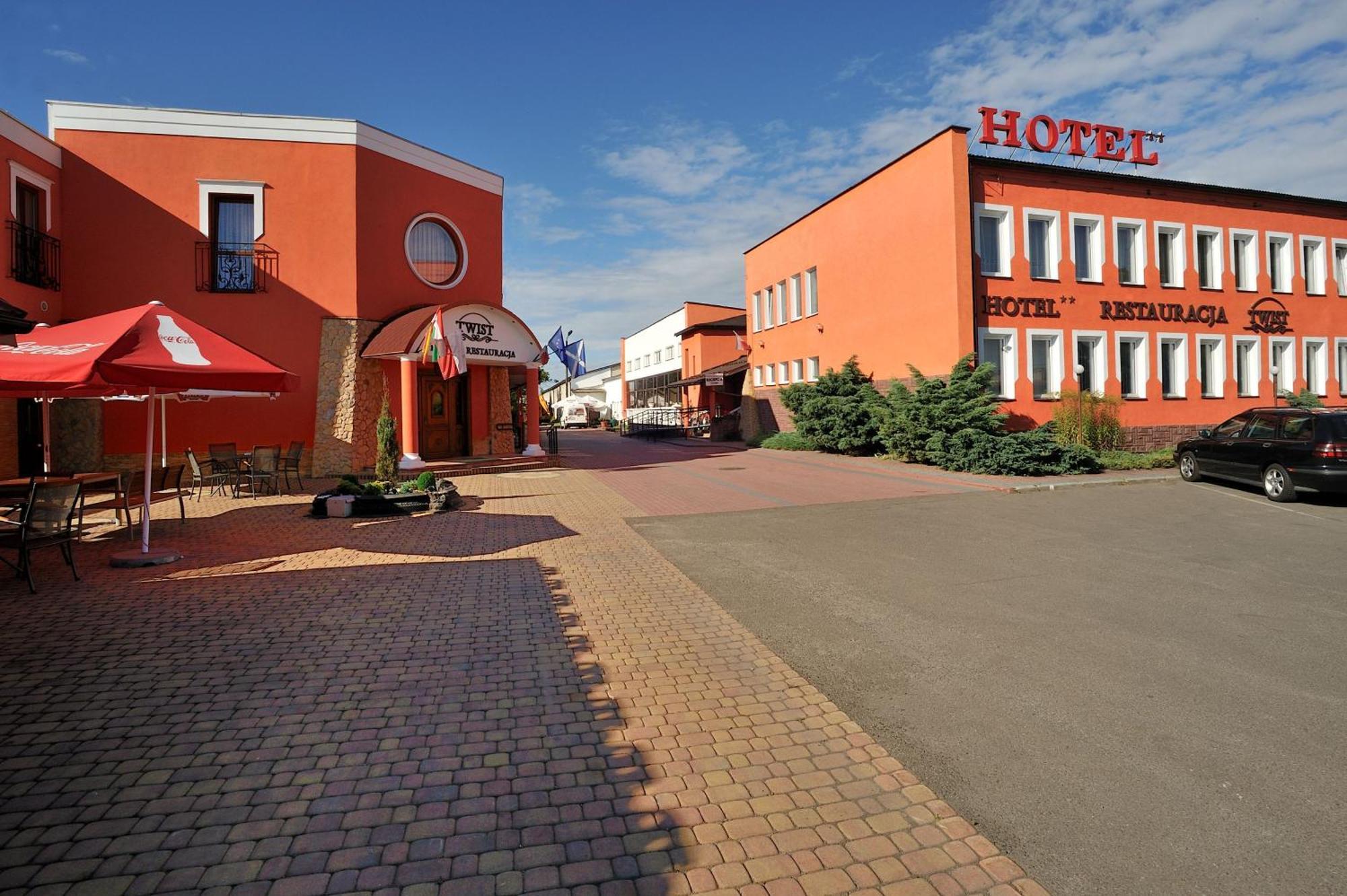 Hotel Restauracja Twist Krosno Buitenkant foto