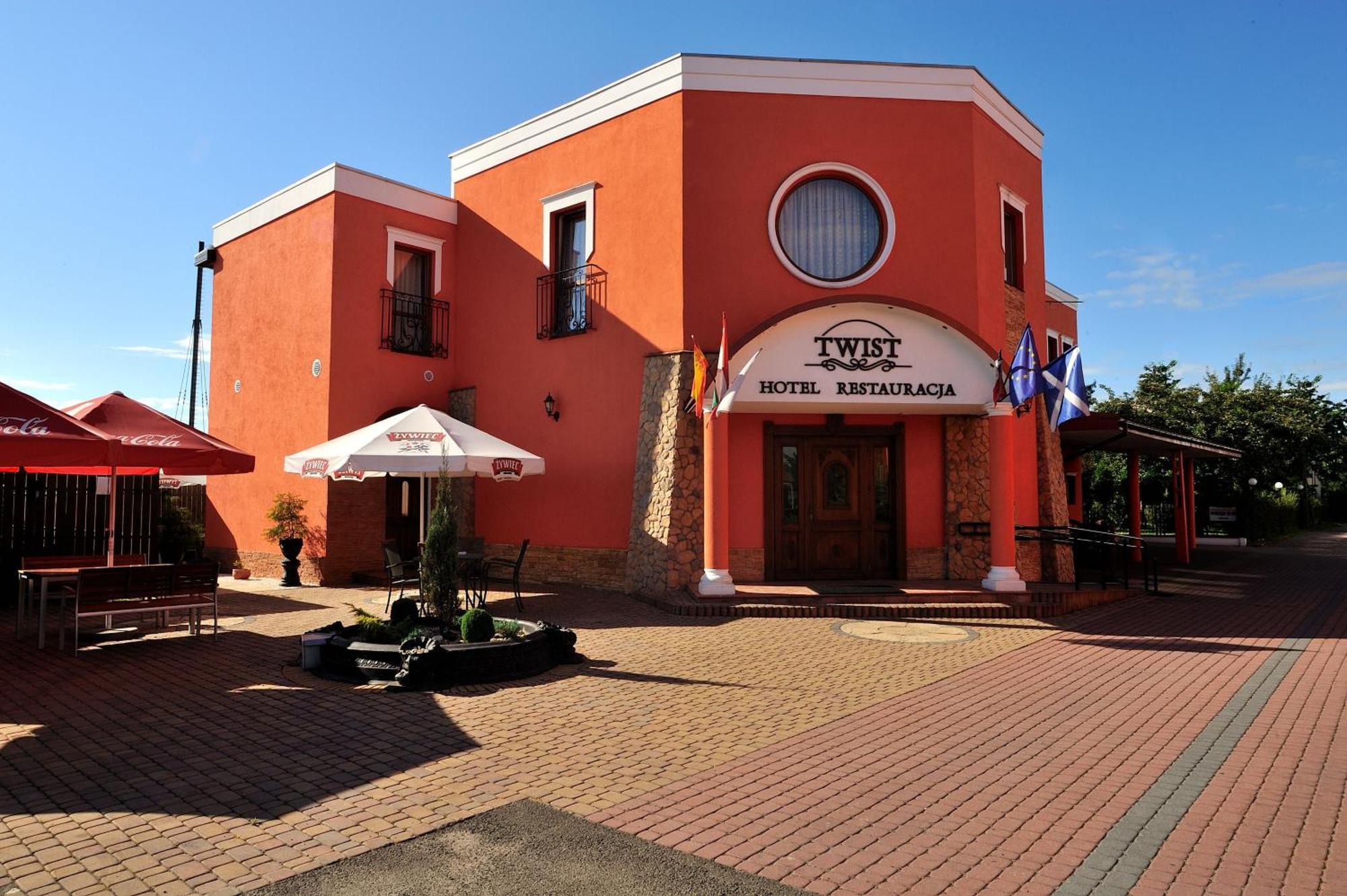 Hotel Restauracja Twist Krosno Buitenkant foto