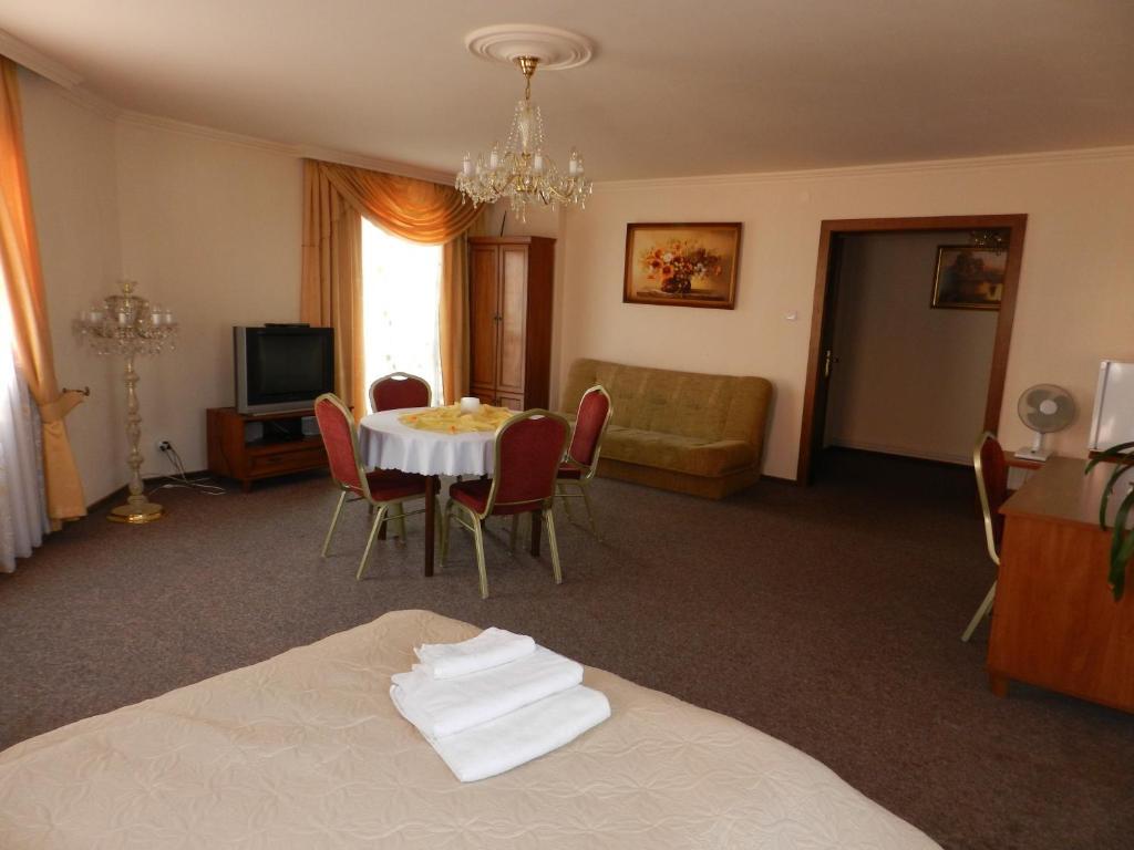 Hotel Restauracja Twist Krosno Kamer foto
